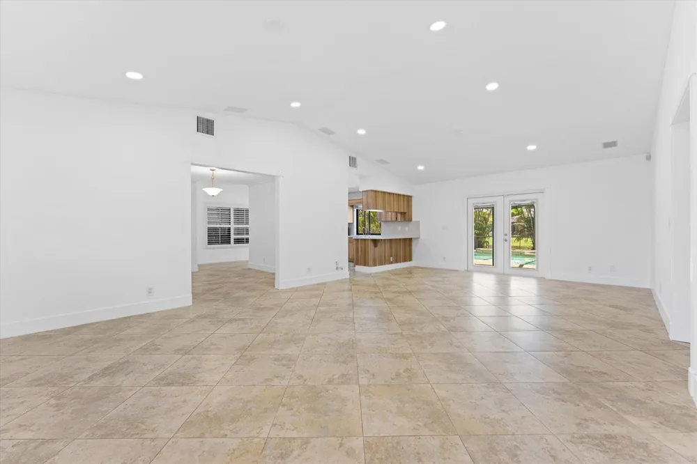 11580 NW 20TH DRIVE NW Coral Springs, FL 33071