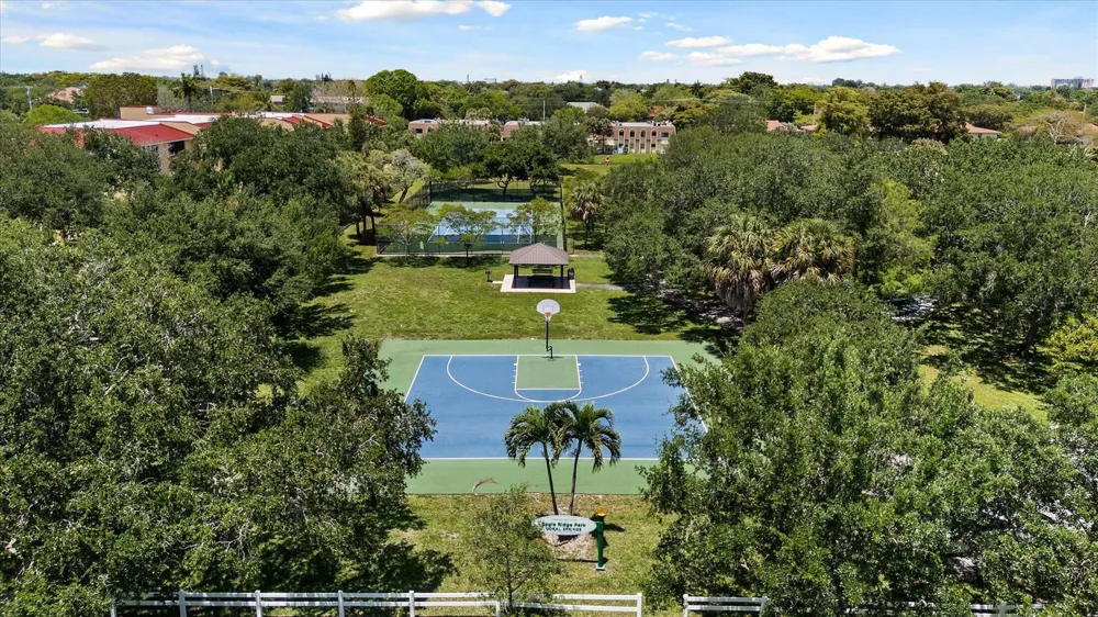 11580 NW 20TH DRIVE NW Coral Springs, FL 33071