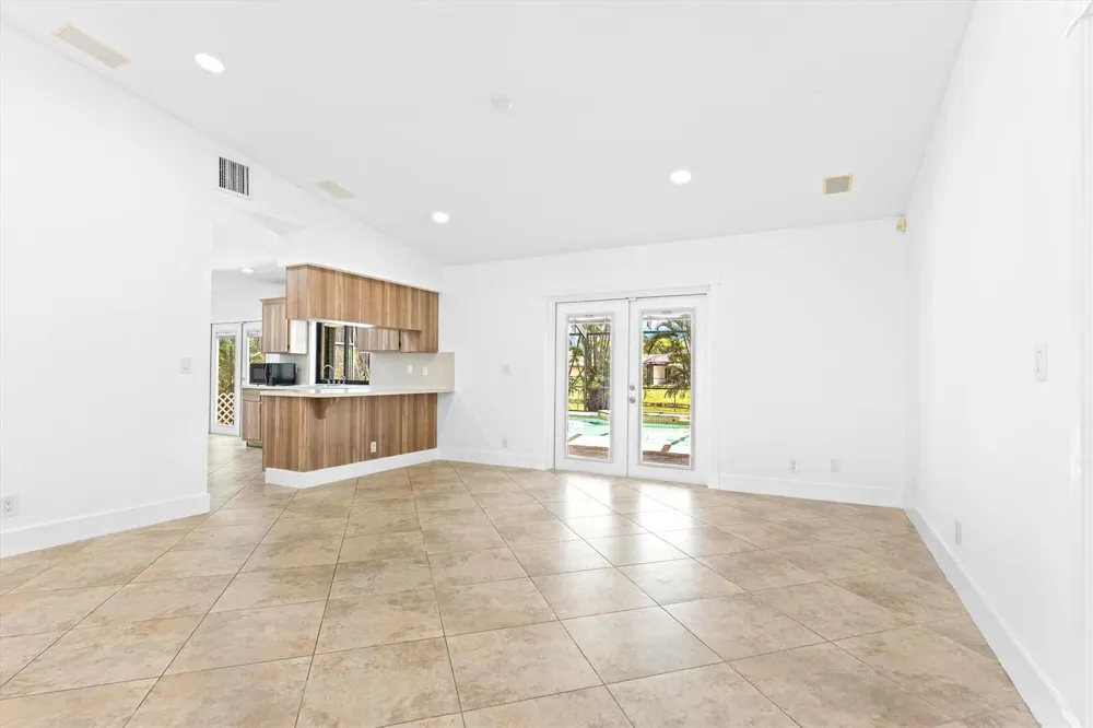 11580 NW 20TH DRIVE NW Coral Springs, FL 33071