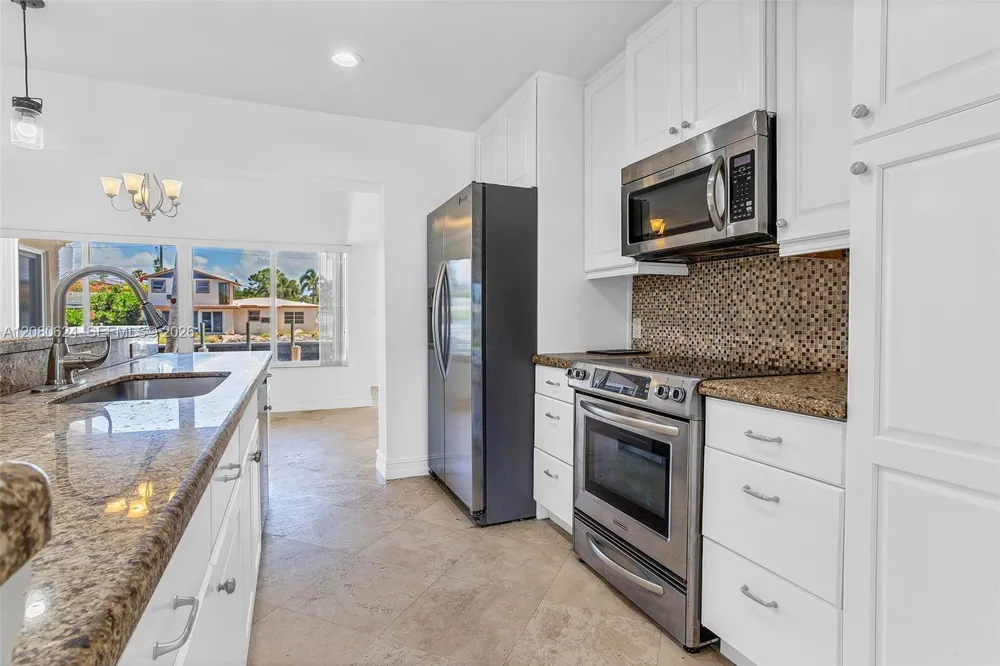 2273 SE 14th St Pompano Beach, FL 33062