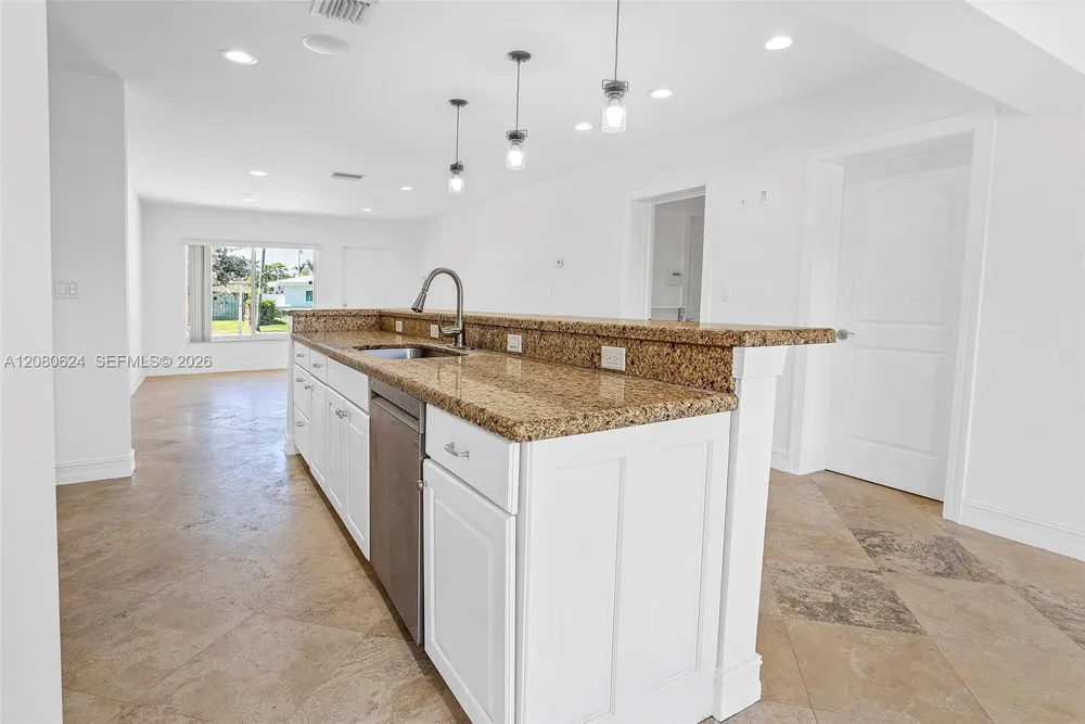 2273 SE 14th St Pompano Beach, FL 33062