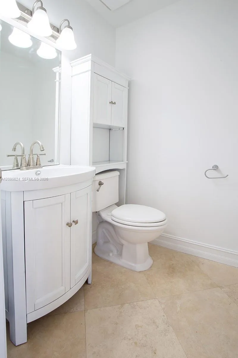 2273 SE 14th St Pompano Beach, FL 33062
