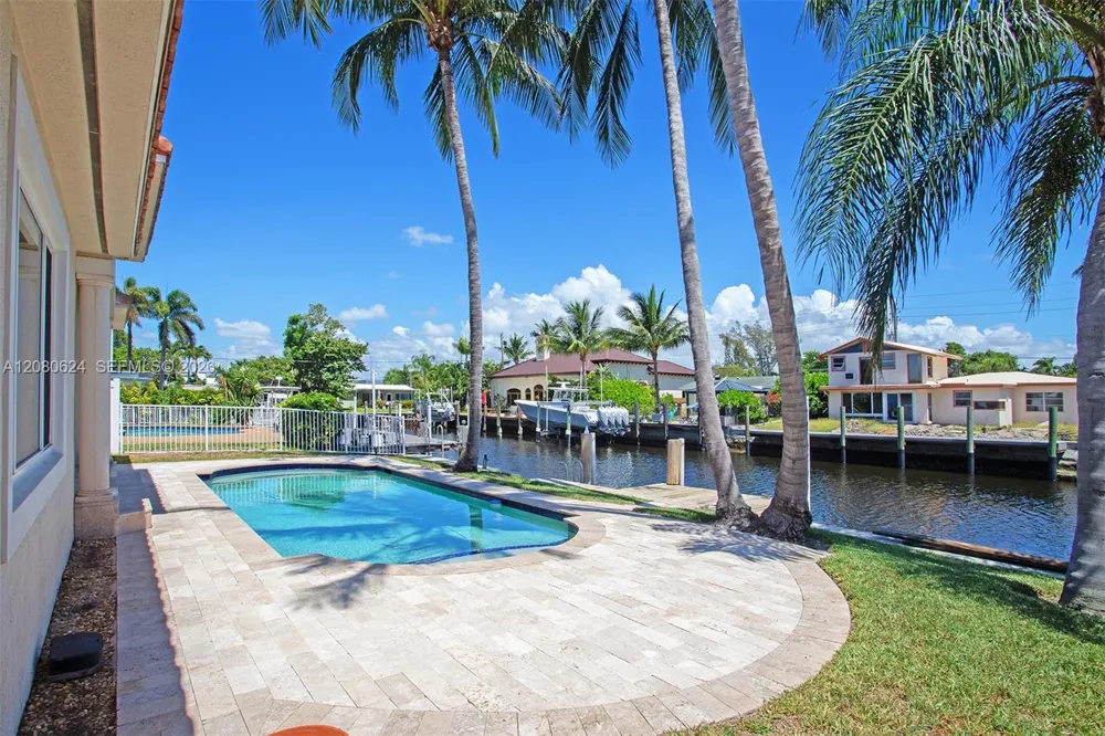 2273 SE 14th St Pompano Beach, FL 33062