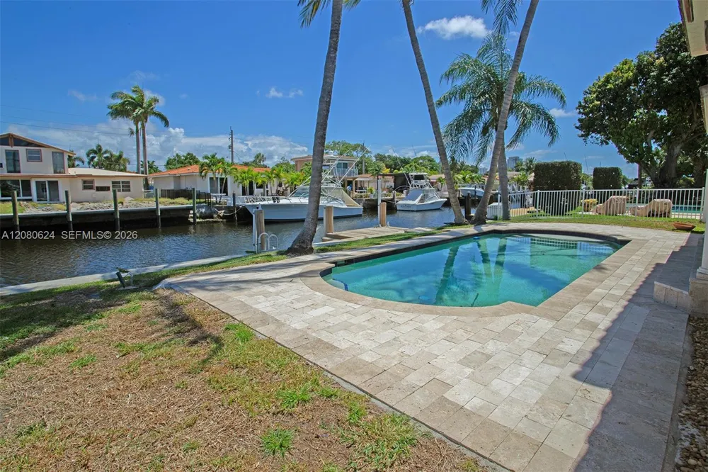 2273 SE 14th St Pompano Beach, FL 33062