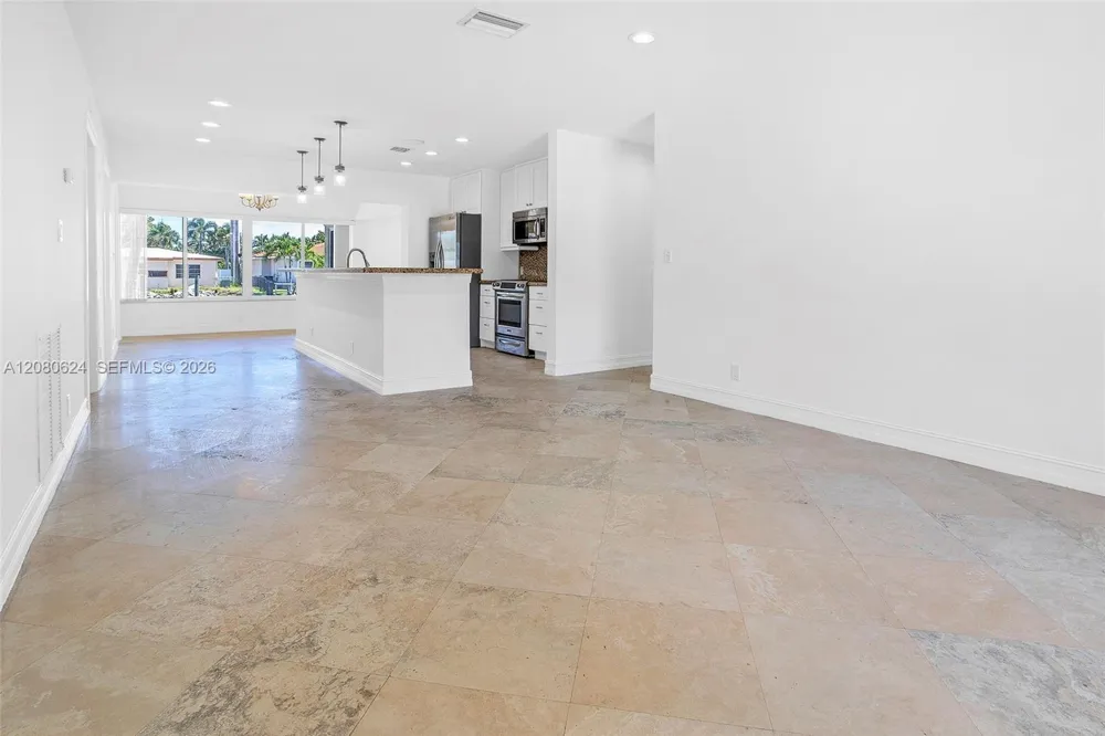 2273 SE 14th St Pompano Beach, FL 33062