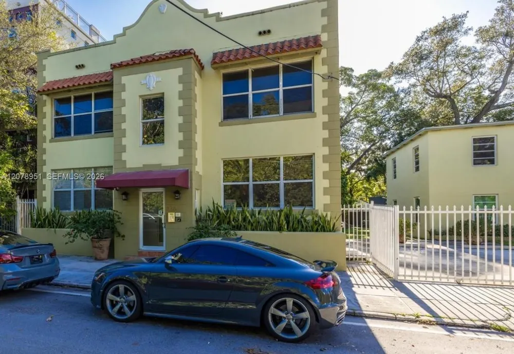 436 NE 77th St Rd #6 Miami, FL 33138