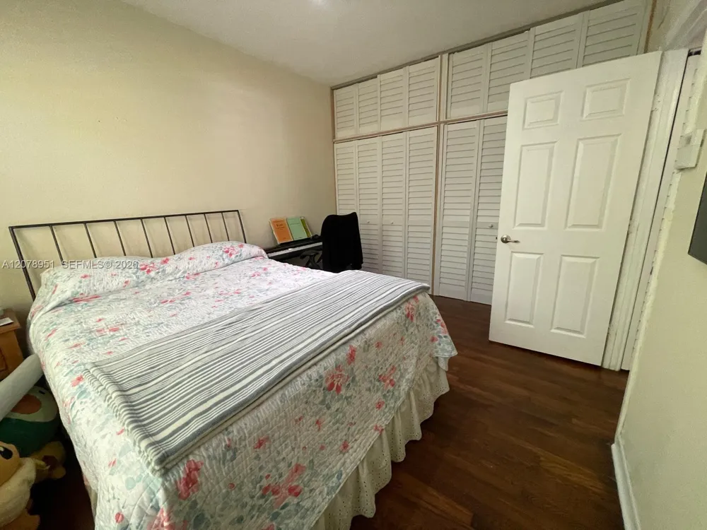 436 NE 77th St Rd #6 Miami, FL 33138