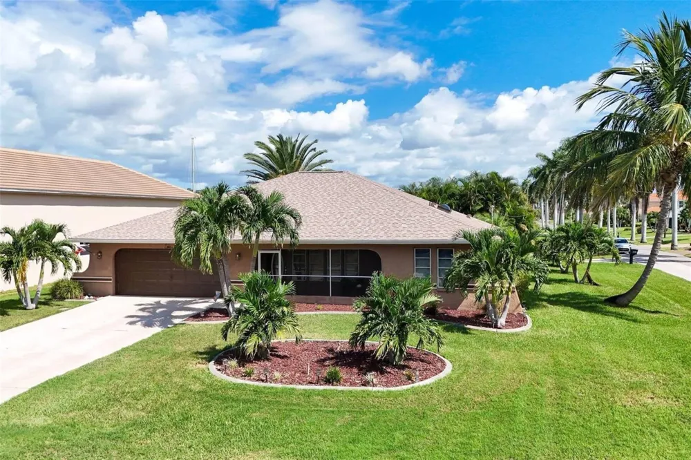 901 SW 51ST TERRACE Cape Coral, FL 33914