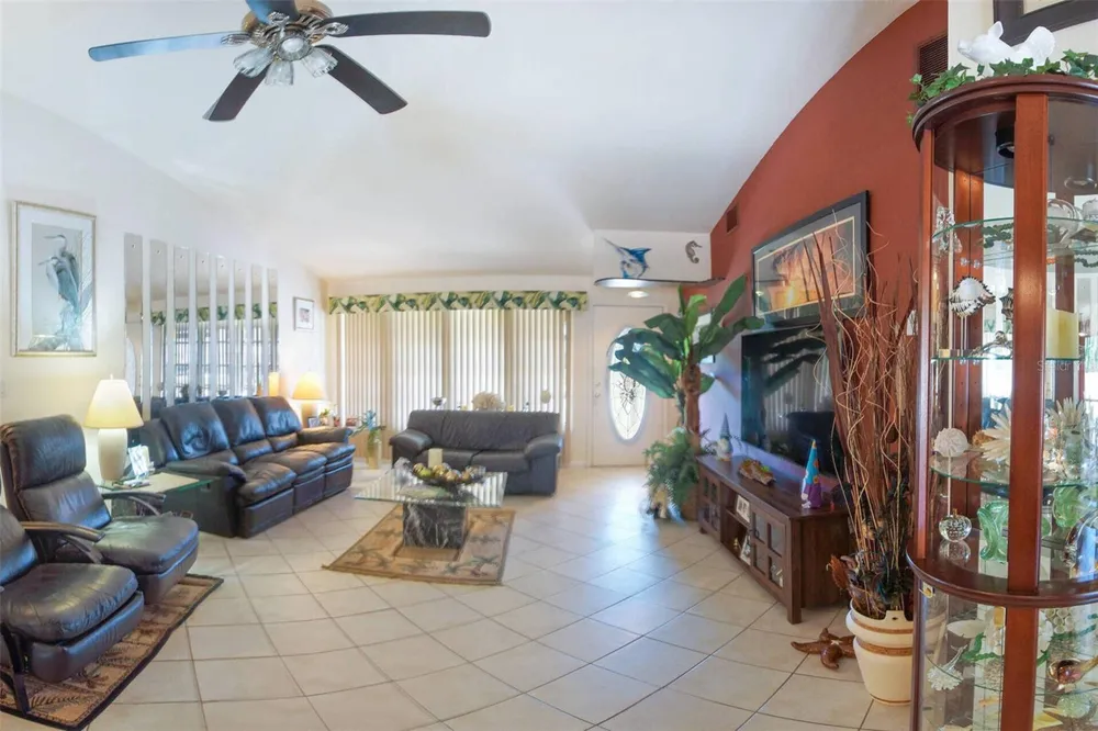 901 SW 51ST TERRACE Cape Coral, FL 33914
