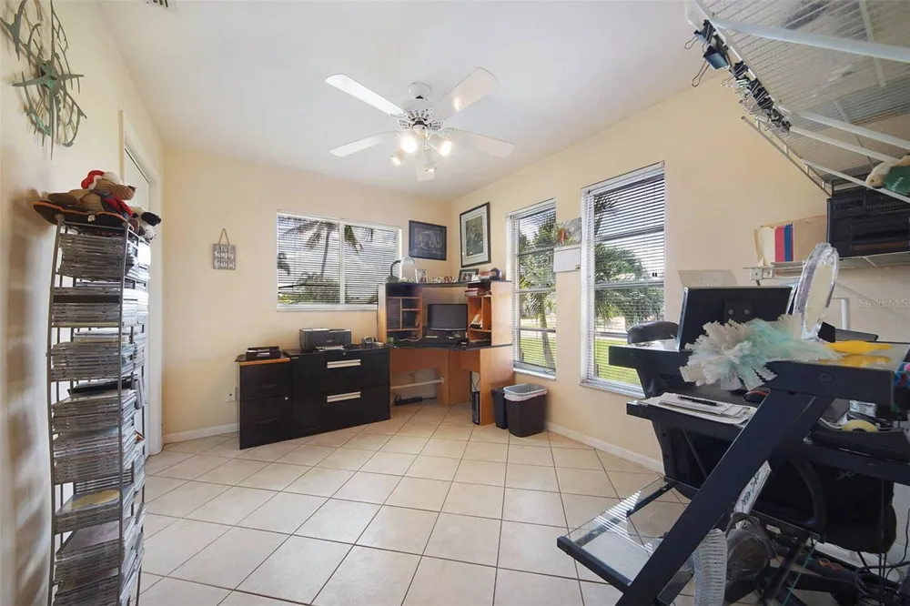 901 SW 51ST TERRACE Cape Coral, FL 33914
