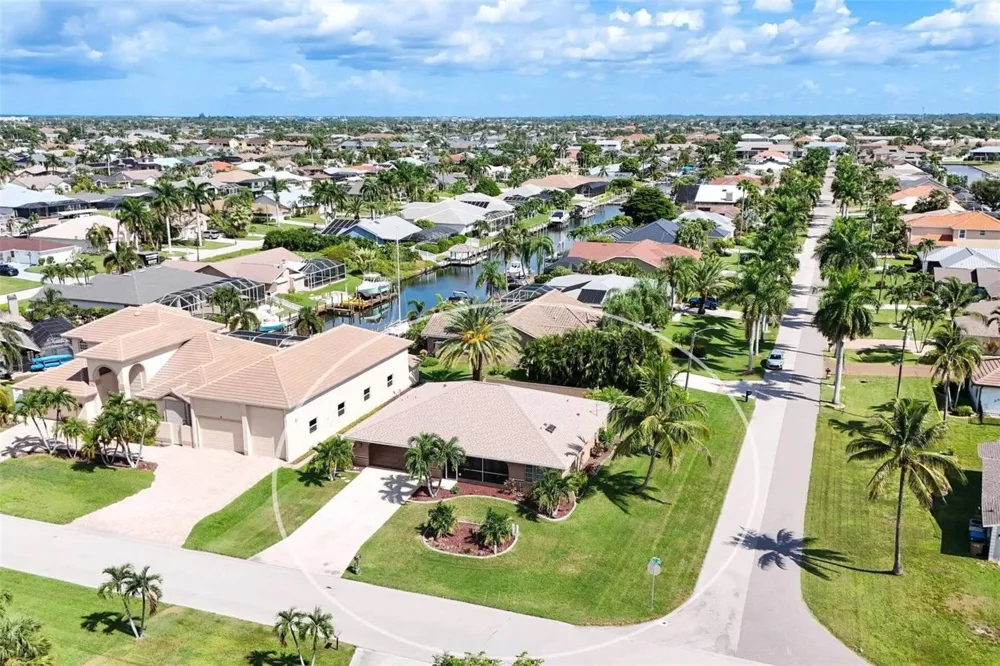 901 SW 51ST TERRACE Cape Coral, FL 33914