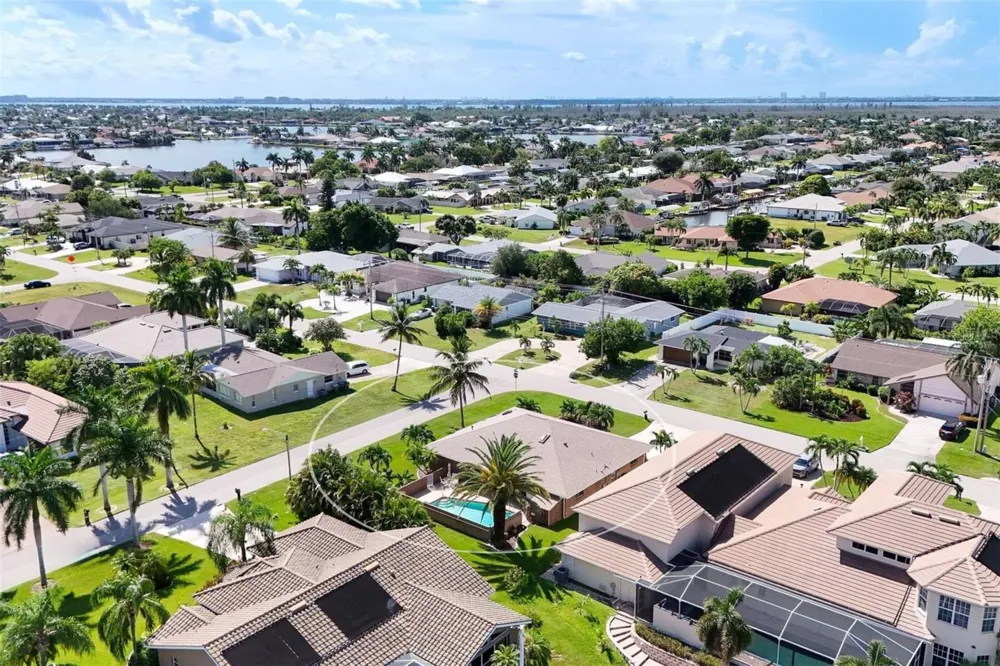 901 SW 51ST TERRACE Cape Coral, FL 33914