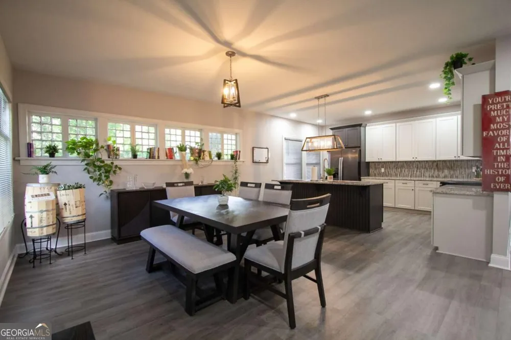 390 Holderness ST SW Atlanta, GA 30310