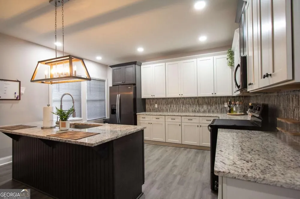 390 Holderness ST SW Atlanta, GA 30310