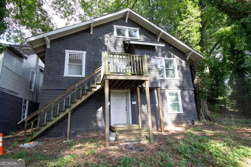 390 Holderness ST SW Atlanta, GA 30310