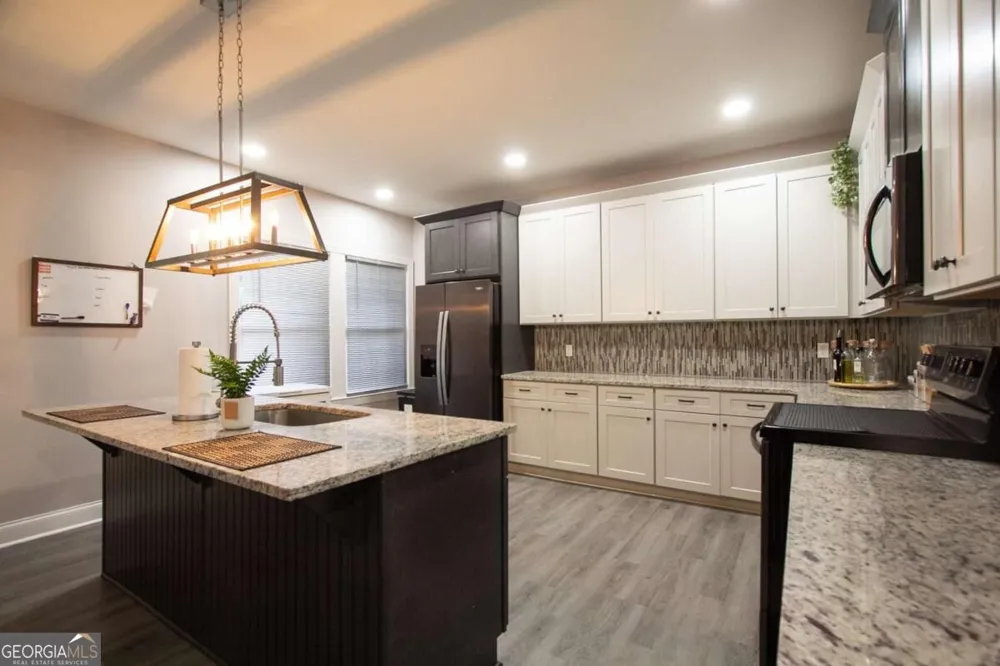 390 Holderness ST SW Atlanta, GA 30310