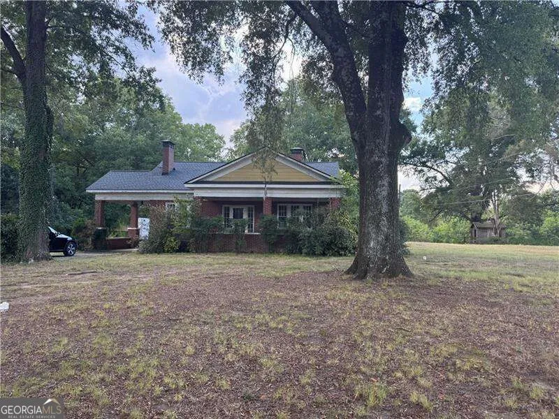 523 Old Tennessee HWY NE White, GA 30184
