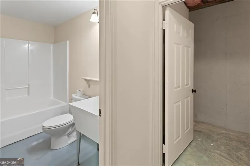 4140 HWY 332 Hoschton, GA 30548