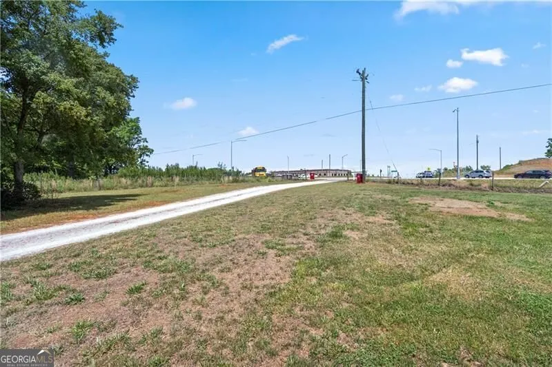 4140 HWY 332 Hoschton, GA 30548