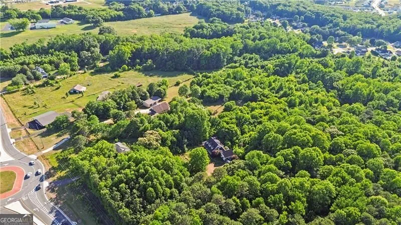 4140 HWY 332 Hoschton, GA 30548
