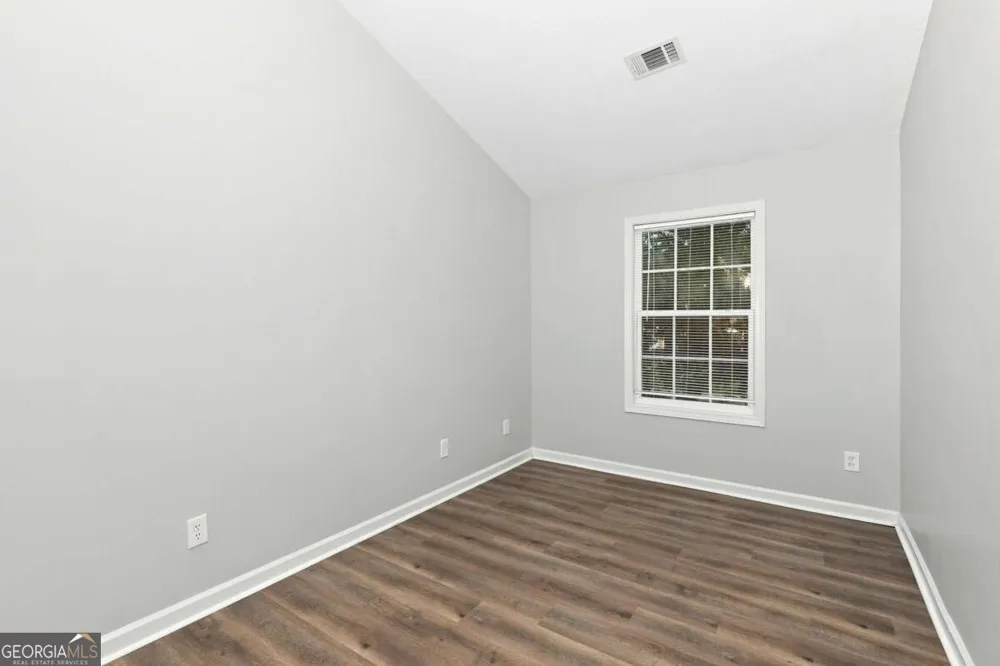8648 Thomas LN Riverdale, GA 30274