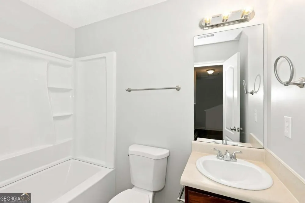 8648 Thomas LN Riverdale, GA 30274