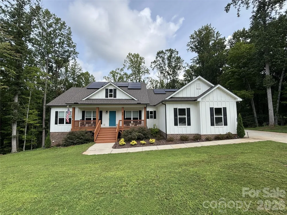 206 Harbor Watch Drive Statesville, NC 28677