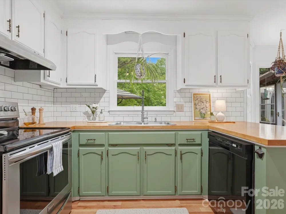 2709 Stockwood Drive Gastonia, NC 28056