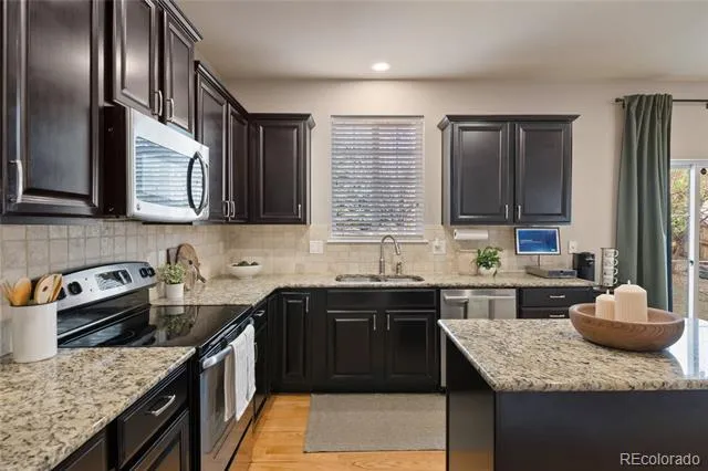 5563 S Elk Court Aurora, CO 80016