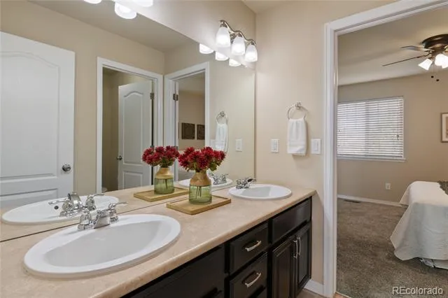 5563 S Elk Court Aurora, CO 80016