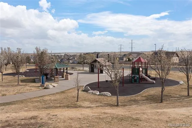 5563 S Elk Court Aurora, CO 80016