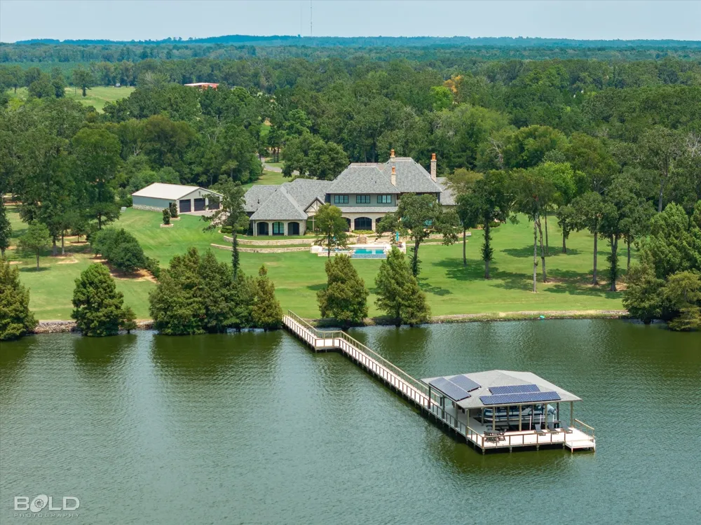 6731 Lakeshore Drive Shreveport, LA 71107