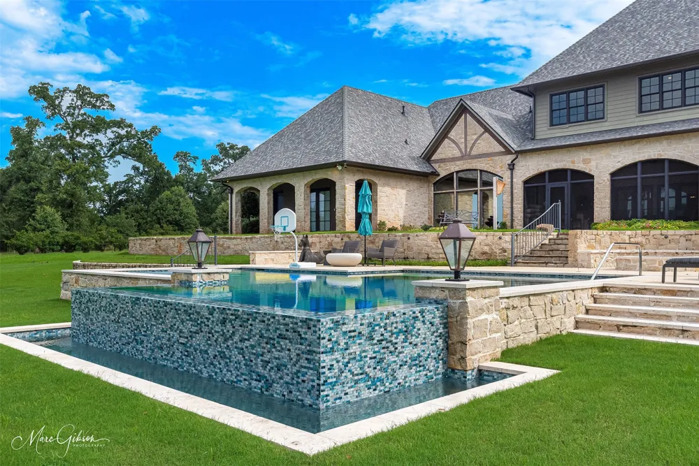 6731 Lakeshore Drive Shreveport, LA 71107
