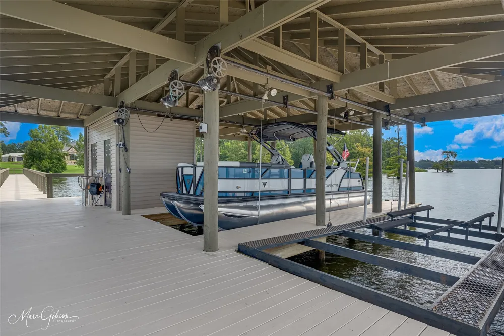 6731 Lakeshore Drive Shreveport, LA 71107