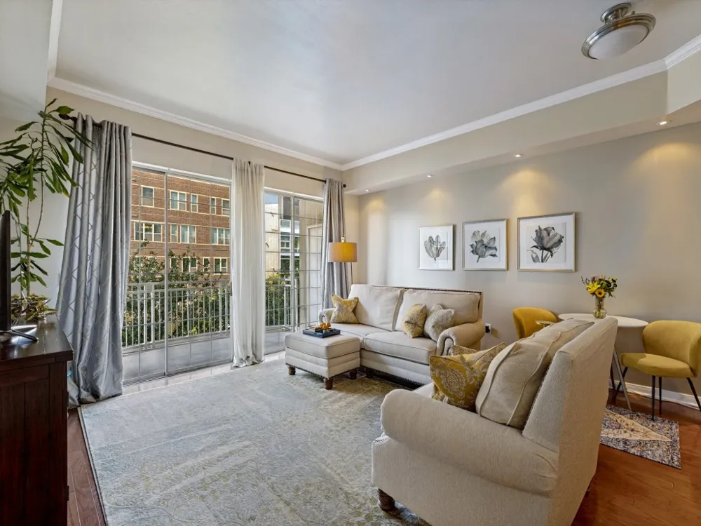 3225 Turtle Creek Boulevard #318 Dallas, TX 75219