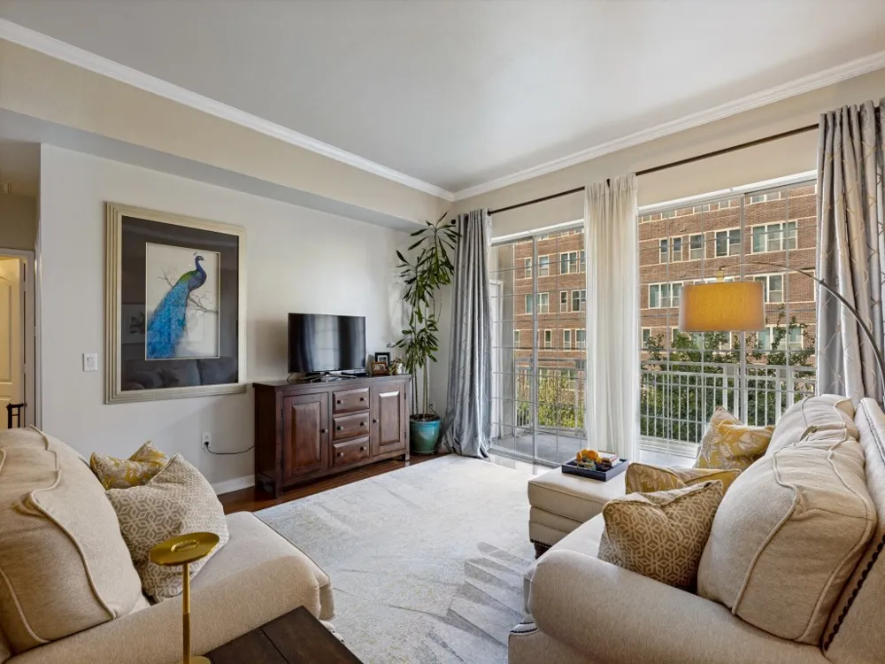 3225 Turtle Creek Boulevard #318 Dallas, TX 75219