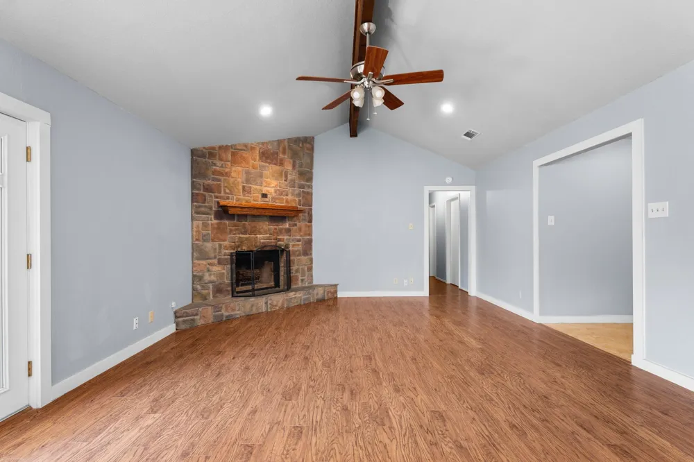 605 Angel Fire Drive Hewitt, TX 76643