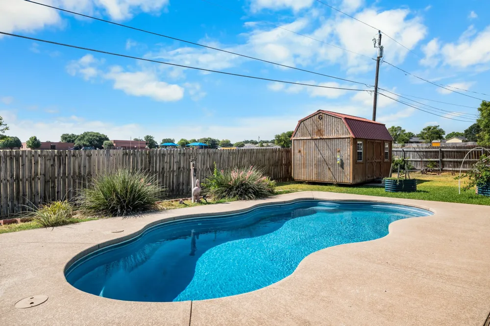 605 Angel Fire Drive Hewitt, TX 76643