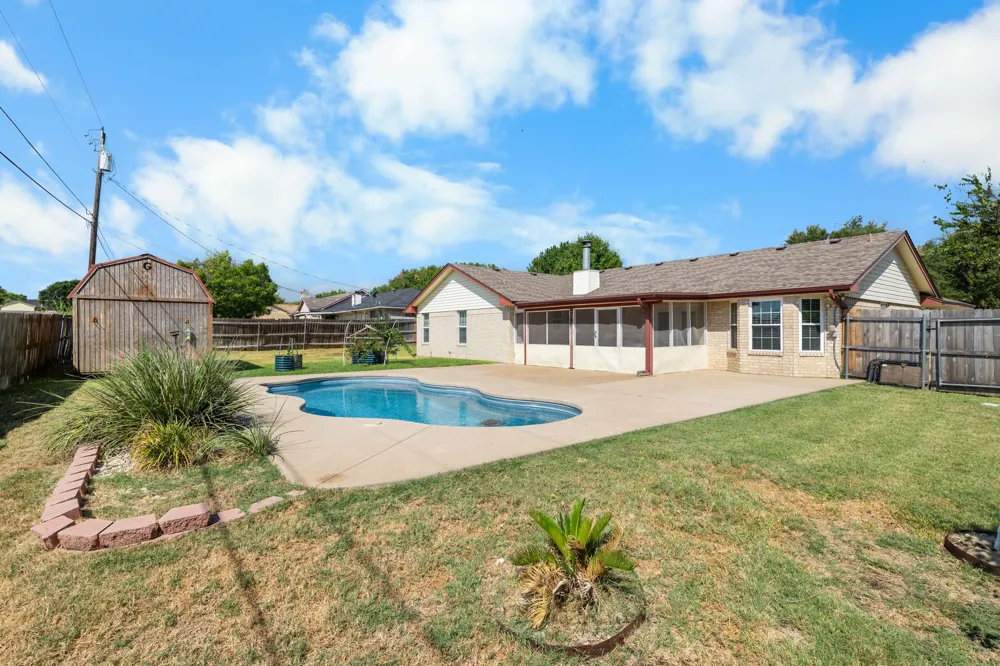 605 Angel Fire Drive Hewitt, TX 76643
