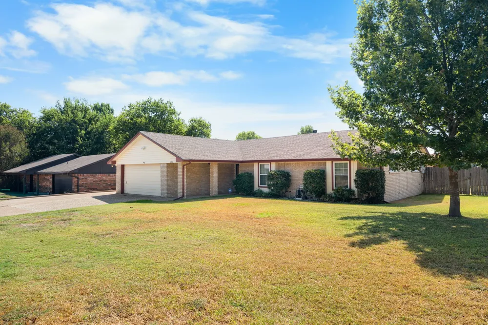 605 Angel Fire Drive Hewitt, TX 76643