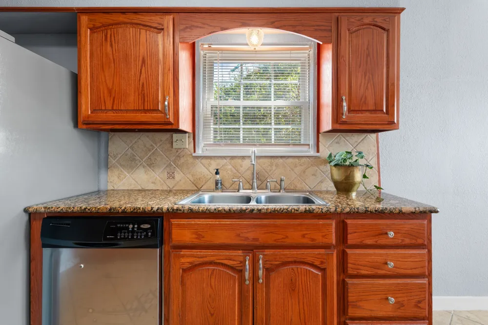 605 Angel Fire Drive Hewitt, TX 76643