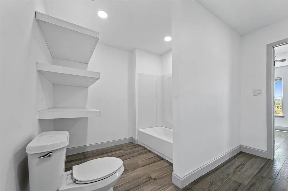158 Lakeshore Drive Runaway Bay, TX 76426