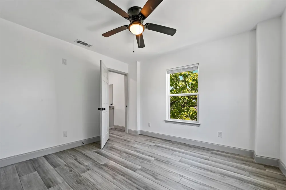 158 Lakeshore Drive Runaway Bay, TX 76426