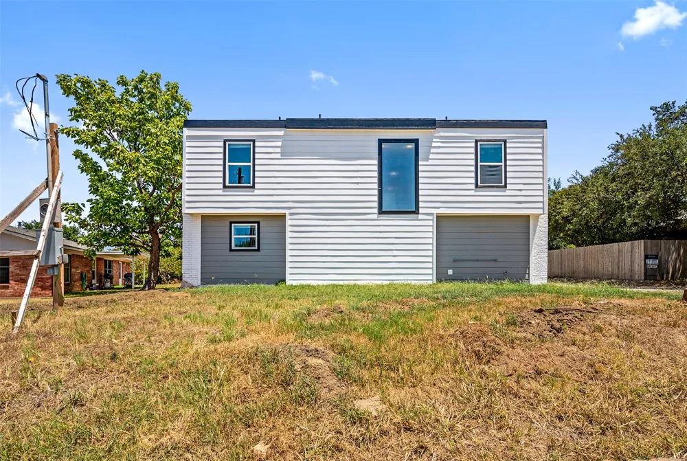 158 Lakeshore Drive Runaway Bay, TX 76426