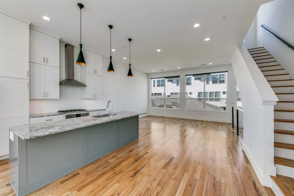 5927 Lindell Avenue #104 Dallas, TX 75206