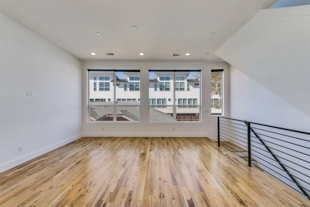 5927 Lindell Avenue #104 Dallas, TX 75206