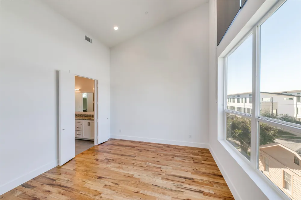 5927 Lindell Avenue #104 Dallas, TX 75206