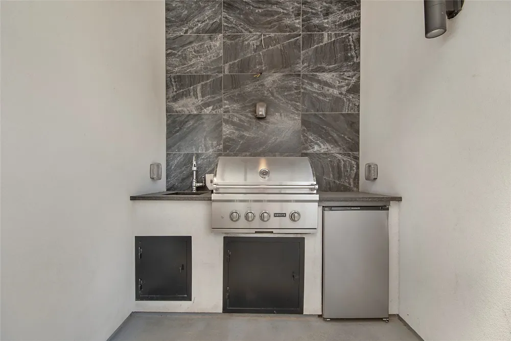 4944 Blaynes View The Colony, TX 75056