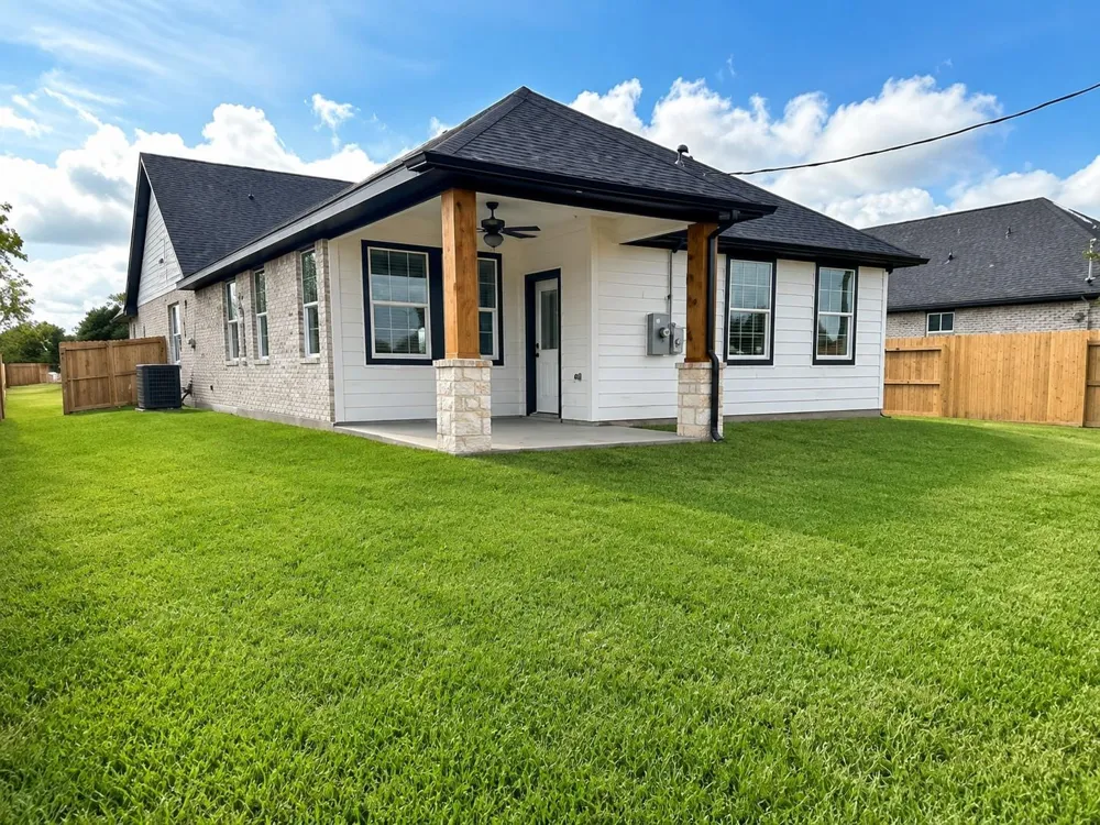 2958 Garzita Court Wharton, TX 77488