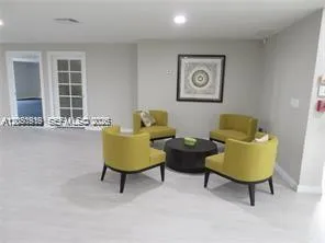 8025 SW 107th Ave #123 Miami, FL 33173